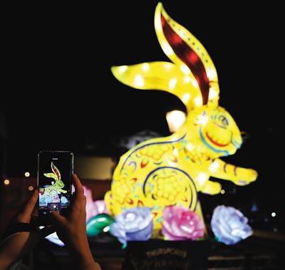 德国版街头小苹果:中国兔火遍世界各地（侨界关注）-第4张图片-太平洋在线下载
