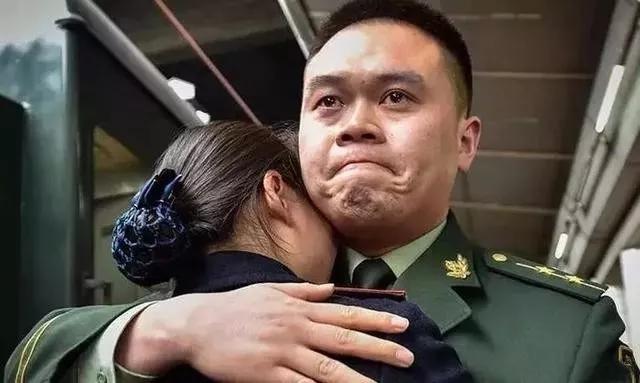 苹果武警版壁纸所有苹果手机专用壁纸图片